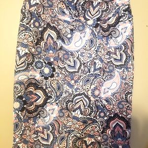 Lularoe M quilted Cassie Paisley